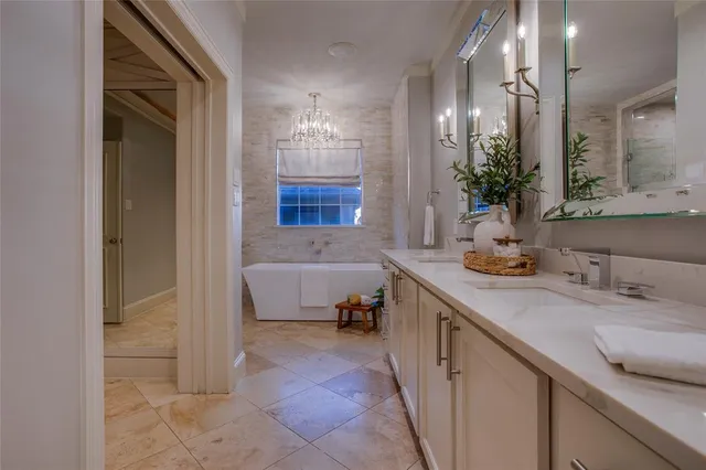 $1,000,000 | 3810 Hawthorne Avenue, Dallas, TX 75219