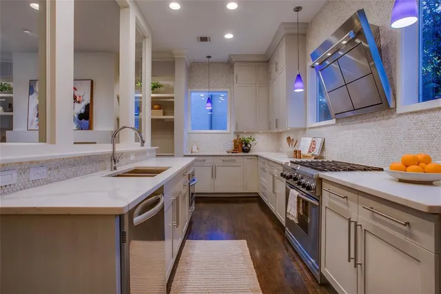 $1,000,000 | 3810 Hawthorne Avenue, Dallas, TX 75219