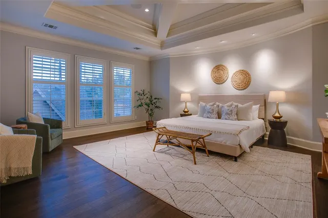 $1,000,000 | 3810 Hawthorne Avenue, Dallas, TX 75219