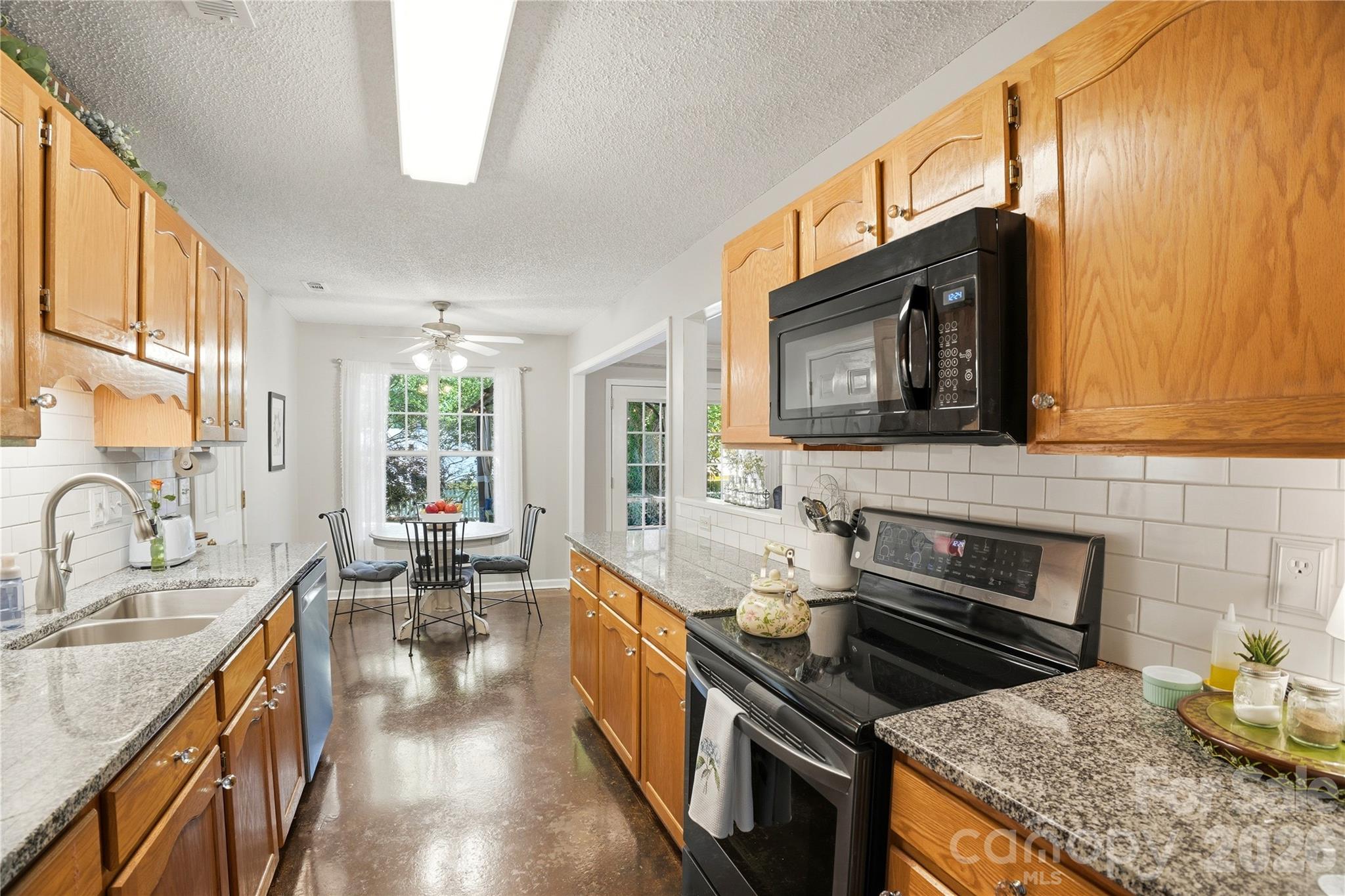 905 Matthews School Road Matthews, NC 28105 - Photo 6 of 22 Gallery Image 6