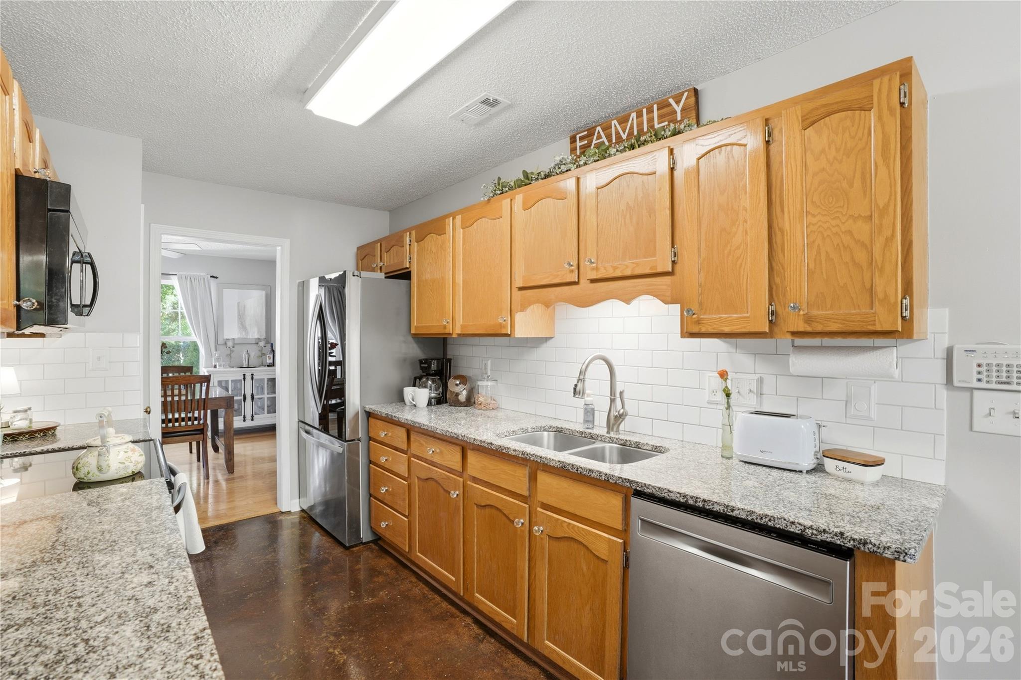 905 Matthews School Road Matthews, NC 28105 - Photo 7 of 22 Gallery Image 7
