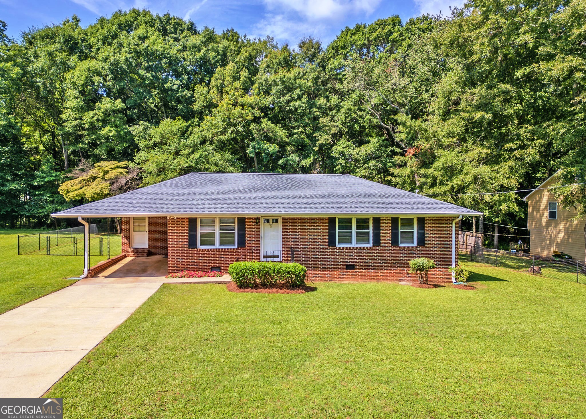 155 Freeman Circle Athens, GA 30601 - Photo 1 of 35 Front of House