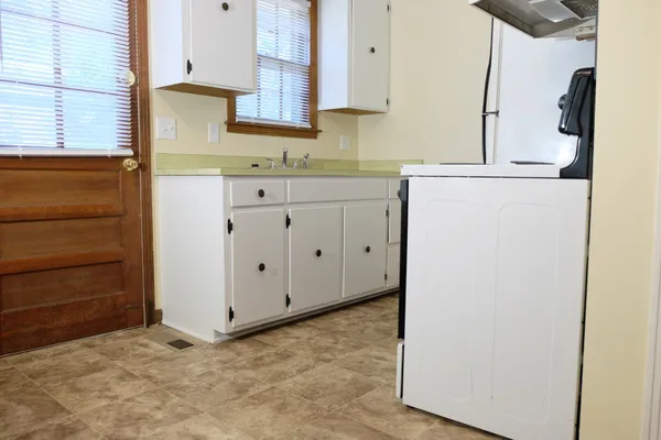 $1,500 | 2507 Oakland Avenue, Unit B, Nashville, TN 37212