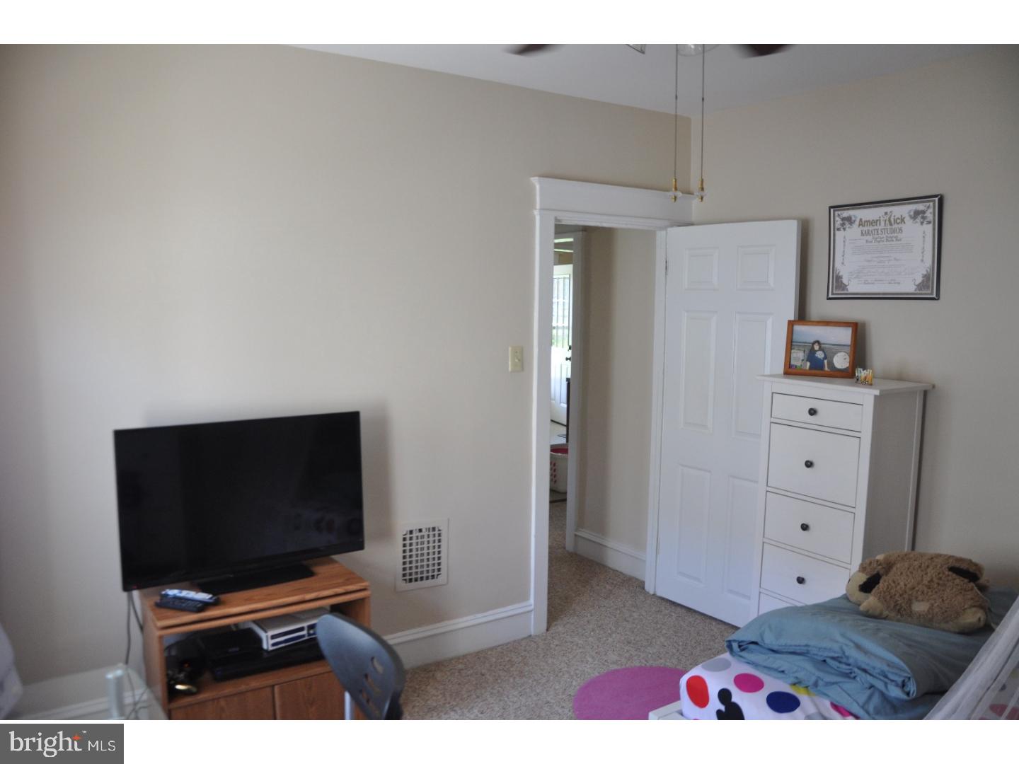 146 Yale Road Audubon, NJ 08106 - Photo 11 of 21 Gallery Image 11