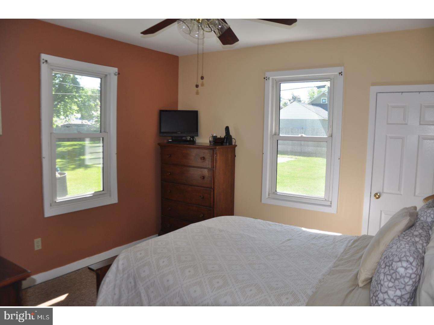 146 Yale Road Audubon, NJ 08106 - Photo 8 of 21 Gallery Image 8