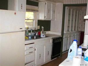 495 Griggs Road Clover, SC 29710 - Photo 8 of 16 Gallery Image 8
