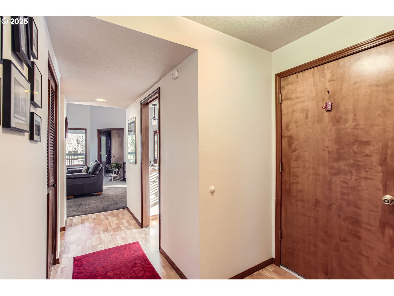 15655 Southwest 114th Court, Unit 10 Portland, OR 97224 - Photo 5 of 27 a view of bathroom