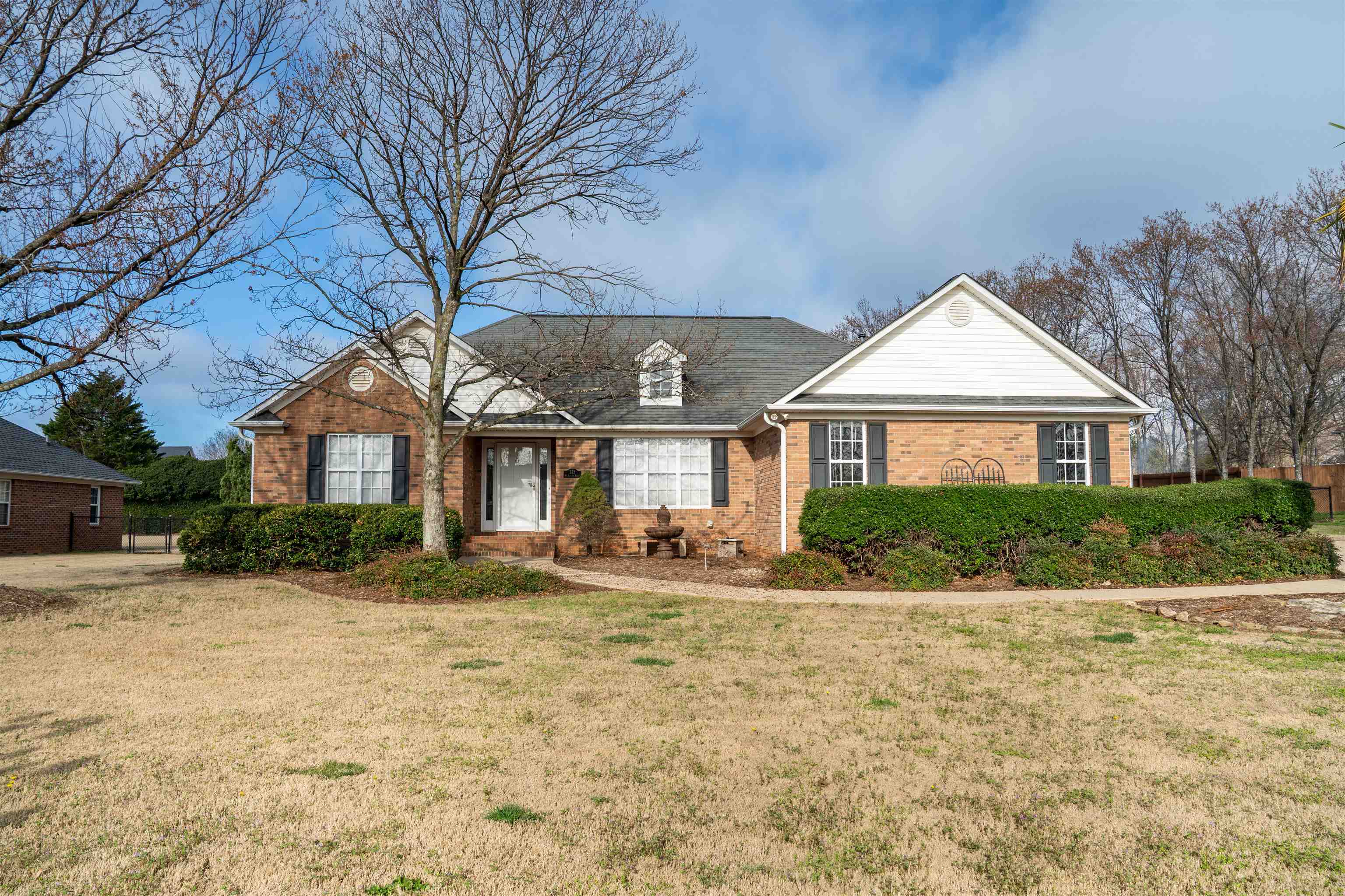 372 West Autumn Ridge Road Moore, SC 29369 - Photo 1 of 46