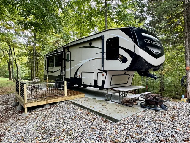 $249,900 | Se East Nicholson Hollow Road, Salem, IN 47167