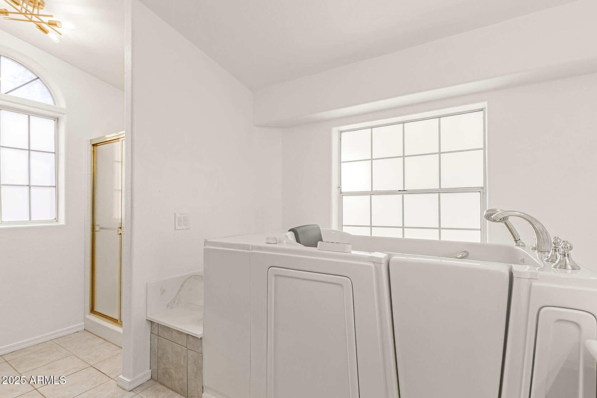 2311 South Descanso Road Apache Junction, AZ 85119 - Photo 21 of 35 a utility room with dryer and washer