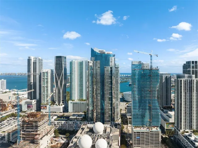 $8,000 | 851 Northeast 1st Avenue, Unit 4108, Miami, FL 33132