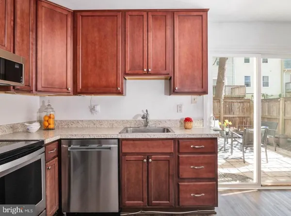 $2,300 | 1468 Lowell Court, Crofton, MD 21114