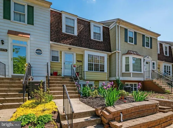 $2,300 | 1468 Lowell Court, Crofton, MD 21114