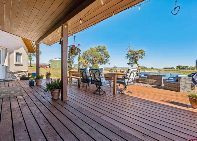 a outdoor view with sitting space