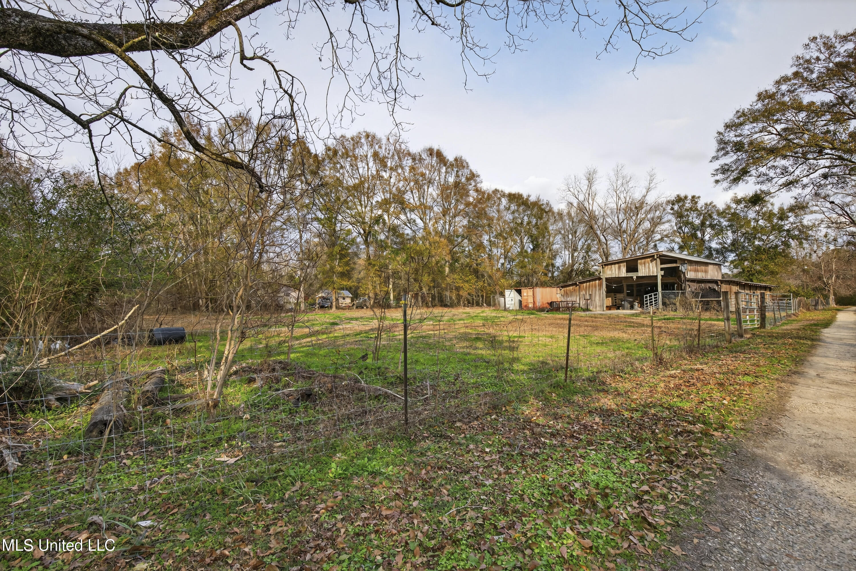 14266 John Clark Road Gulfport, MS 39503 - Photo 36 of 50 35