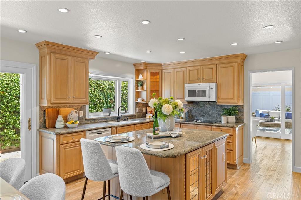 4232 Calhoun Drive Huntington Beach, CA 92649 - Photo 11 of 51
