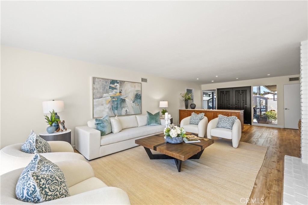 4232 Calhoun Drive Huntington Beach, CA 92649 - Photo 6 of 51