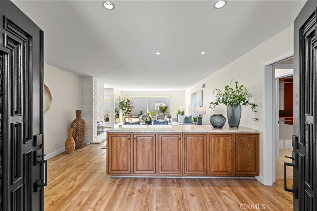 4232 Calhoun Drive Huntington Beach, CA 92649 - Photo 9 of 51