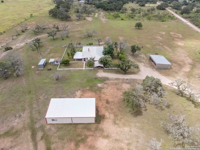 $4,500 | 327 Otto Eckhardt Road, Fredericksburg, TX 78624