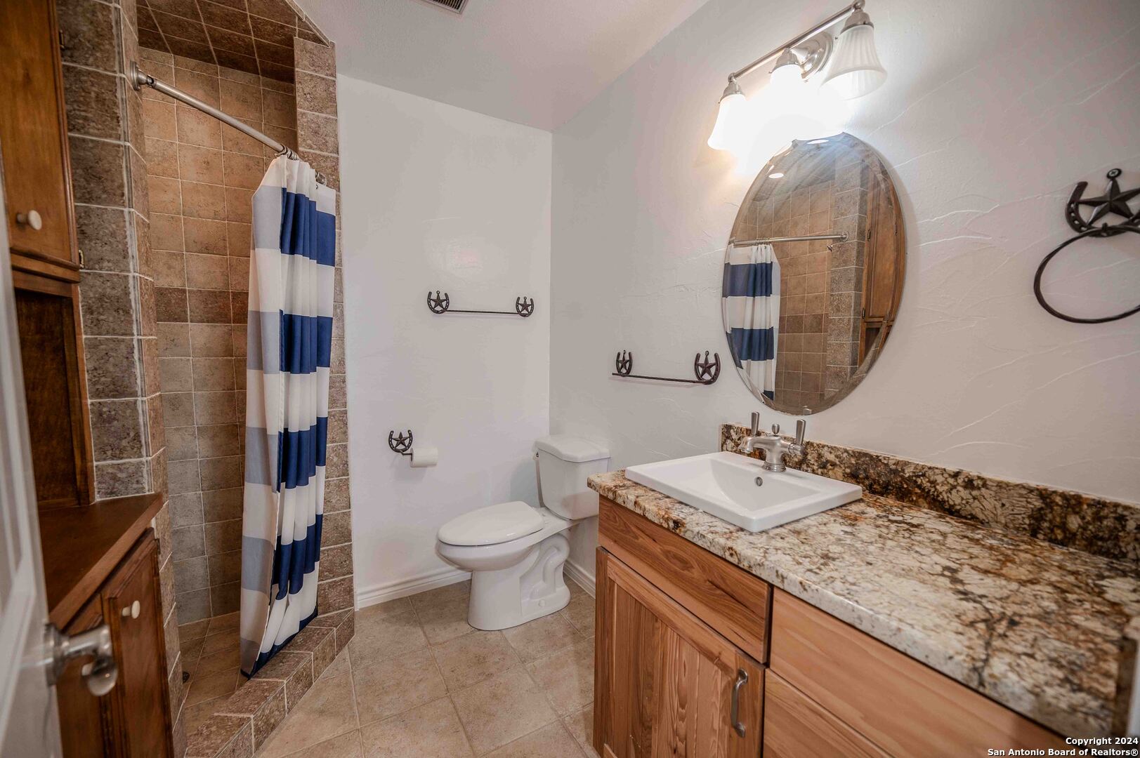 327 Otto Eckhardt Road Fredericksburg, TX 78624 - Photo 12 of 47