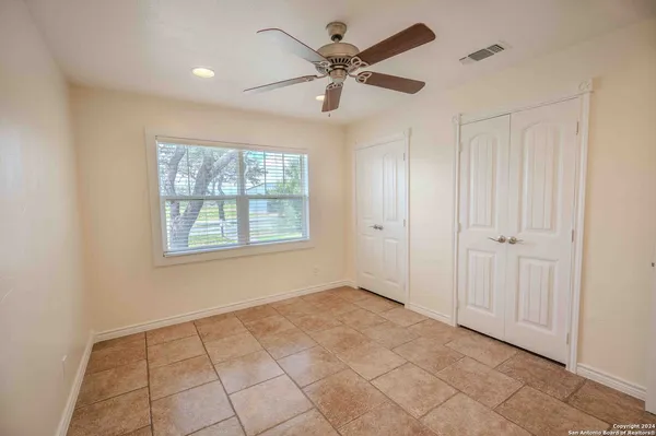 $4,500 | 327 Otto Eckhardt Road, Fredericksburg, TX 78624