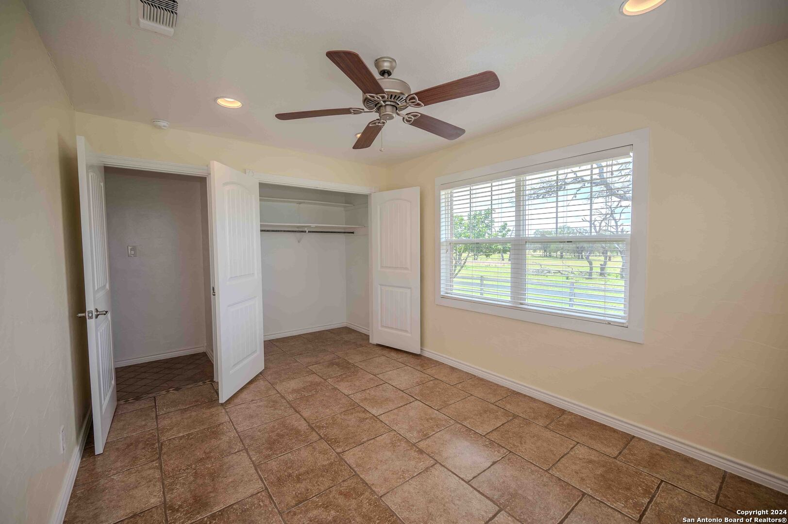 327 Otto Eckhardt Road Fredericksburg, TX 78624 - Photo 22 of 47