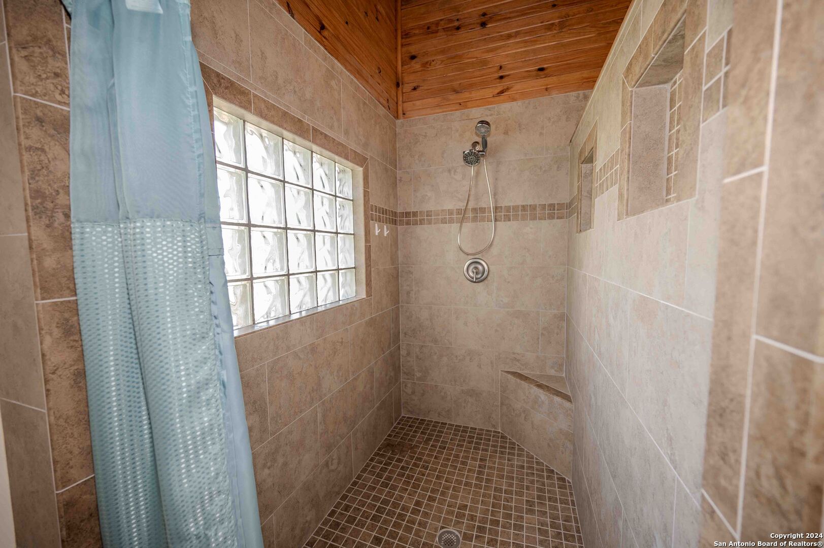 327 Otto Eckhardt Road Fredericksburg, TX 78624 - Photo 30 of 47