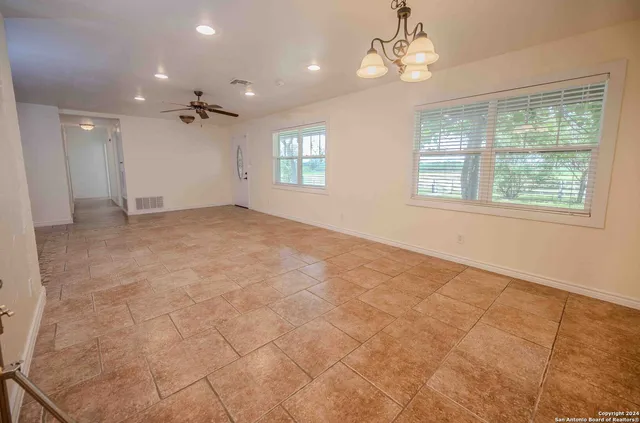 $4,500 | 327 Otto Eckhardt Road, Fredericksburg, TX 78624