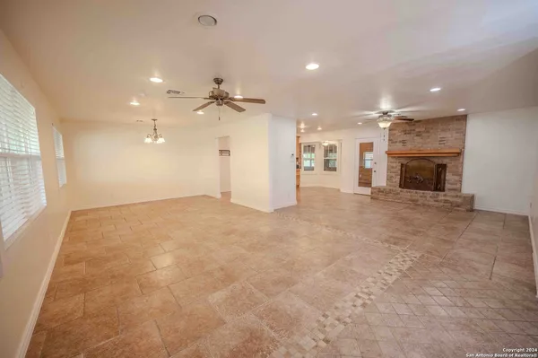 $4,500 | 327 Otto Eckhardt Road, Fredericksburg, TX 78624