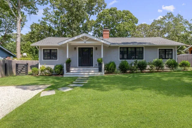 $40,000 | 32 Poplar Street, Sag Harbor, NY 11963