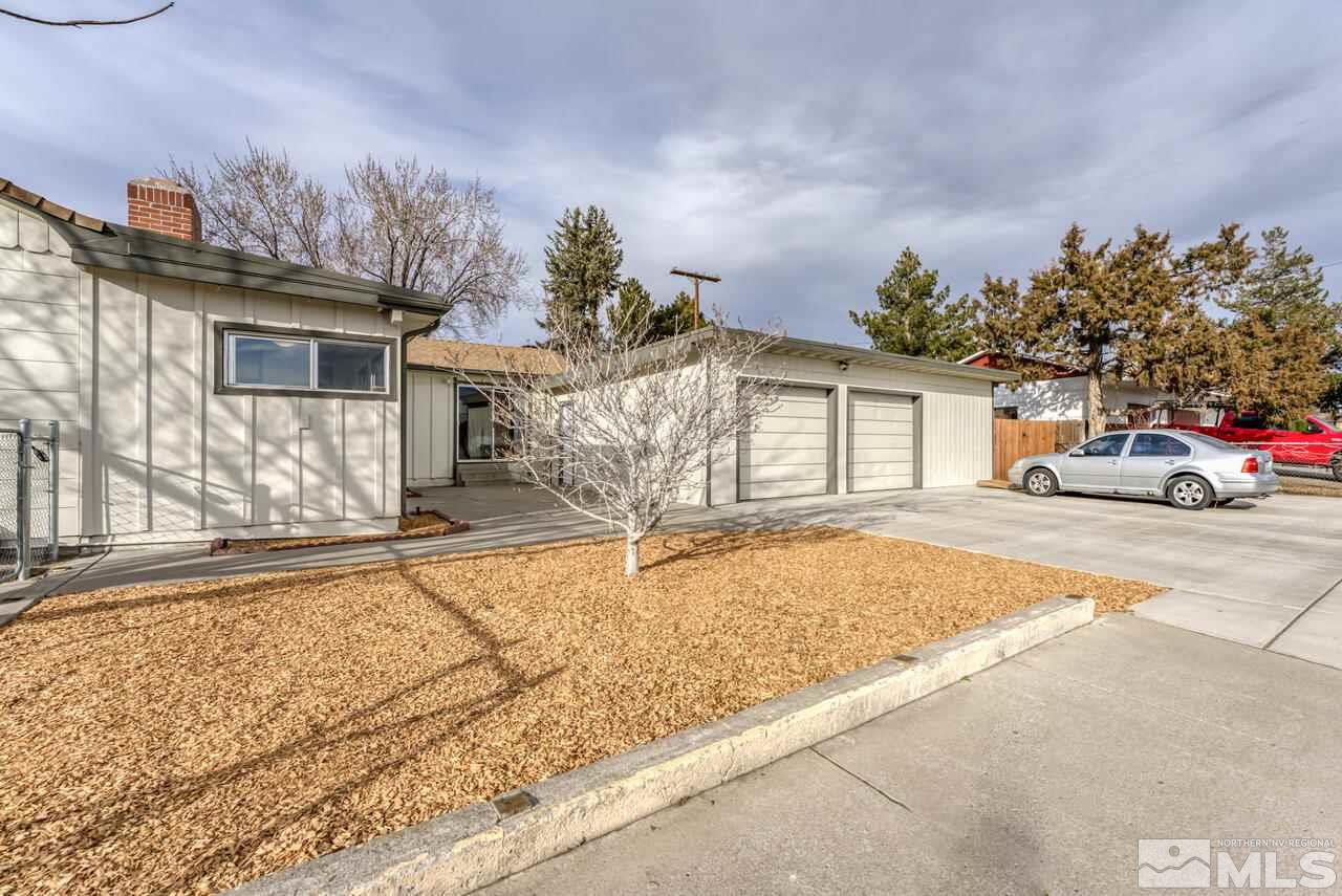 990 Yori Avenue Reno, NV 89502 - Photo 4 of 40 a house view with a outdoor space