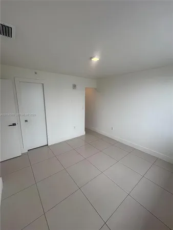 $1,995 | 821 Southwest 18th Avenue, Unit 205, Miami, FL 33135