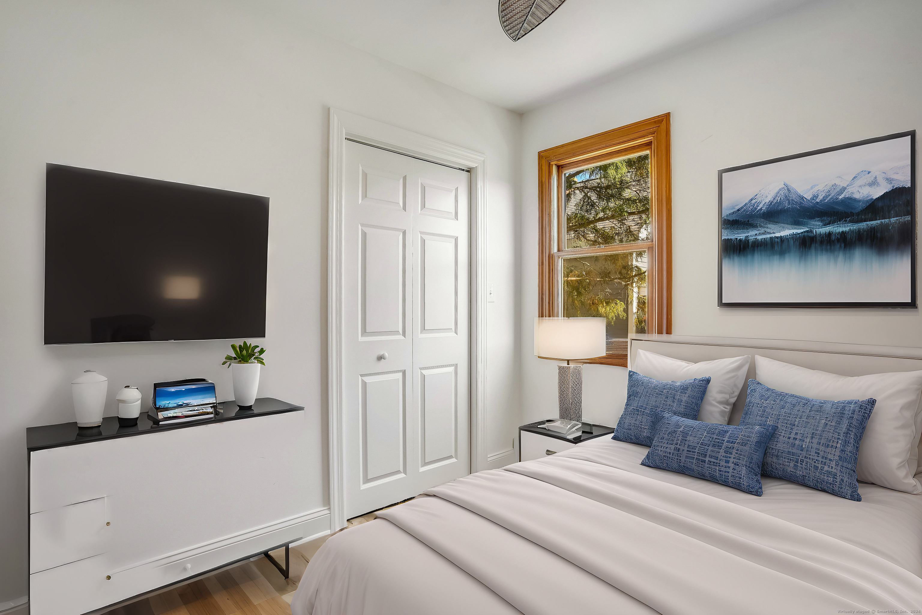 87 Old Dam Road Fairfield, CT 06824 - Photo 12 of 39 Main Level Bedroom & Full Bath