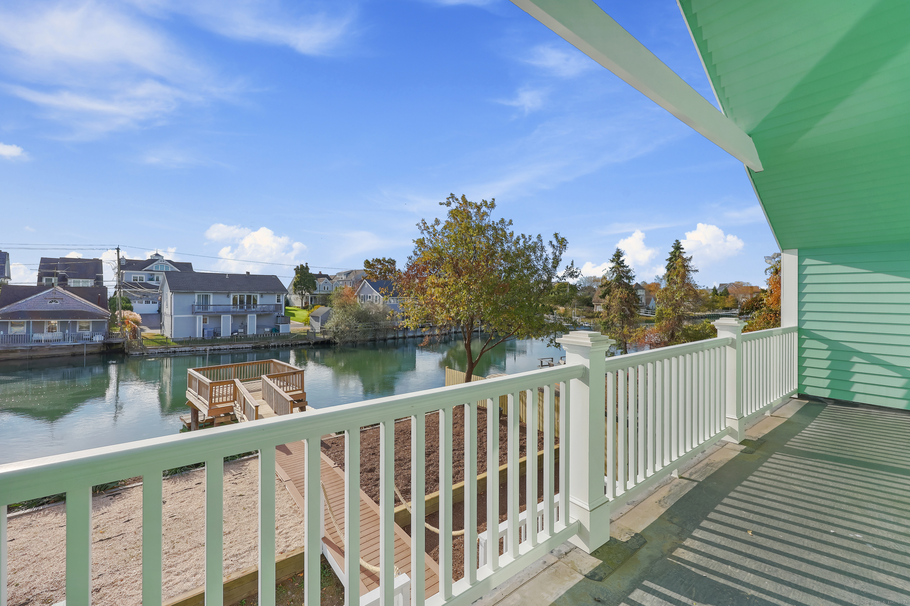 87 Old Dam Road Fairfield, CT 06824 - Photo 21 of 39 Upper Leval Balcony