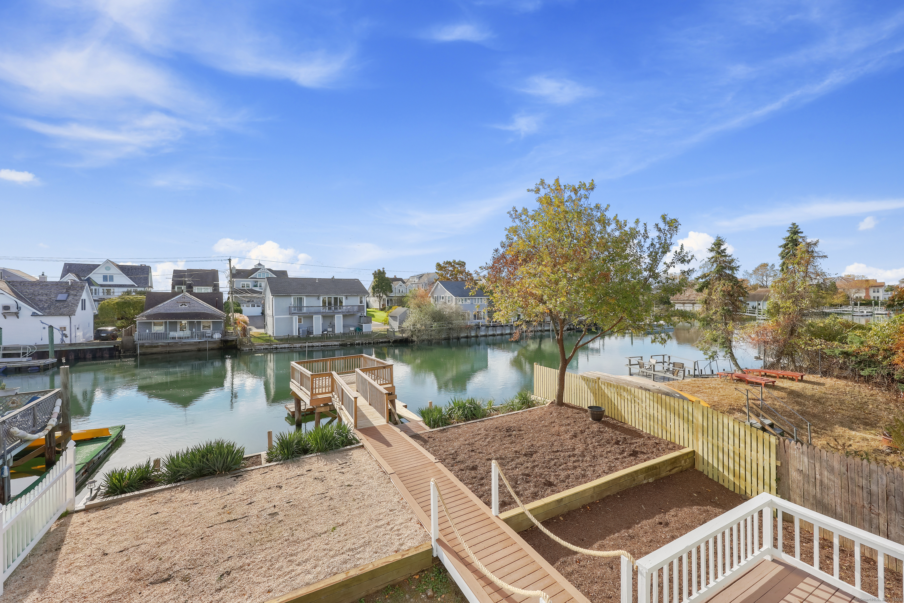 87 Old Dam Road Fairfield, CT 06824 - Photo 3 of 39