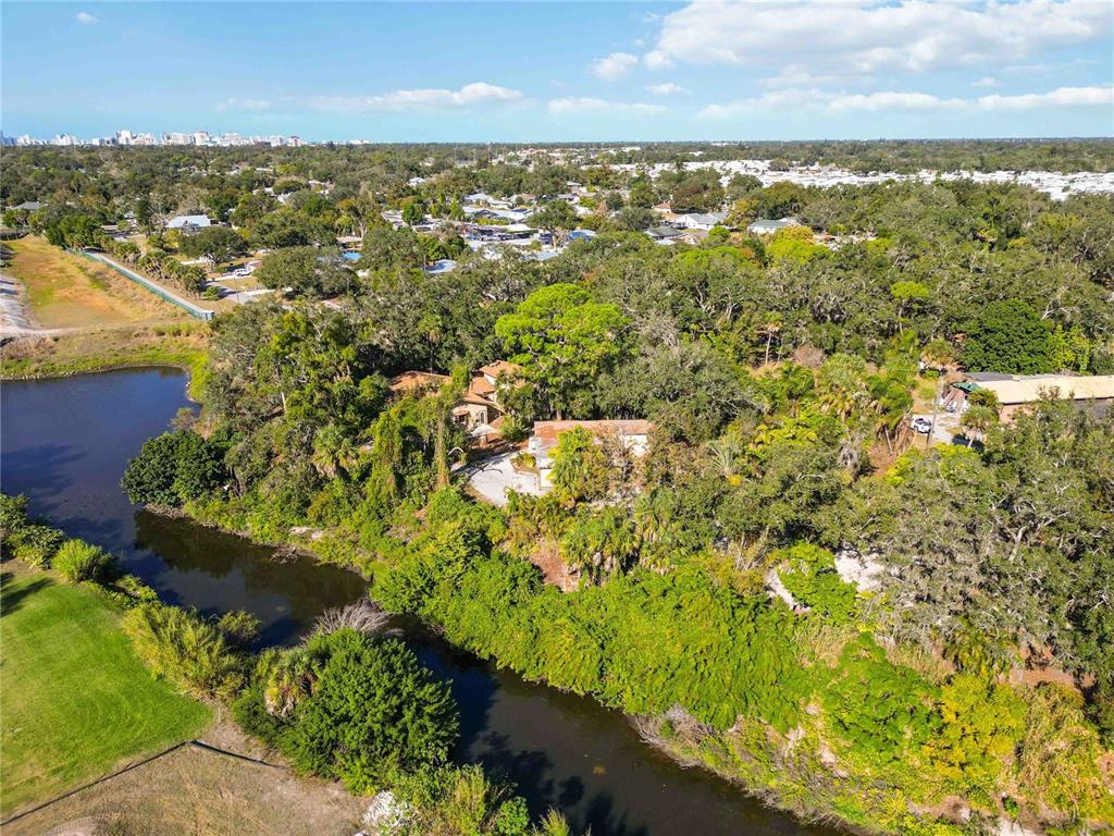 860 South Beneva Road Sarasota, FL 34232 - Photo 44 of 64 a view of city and ocean