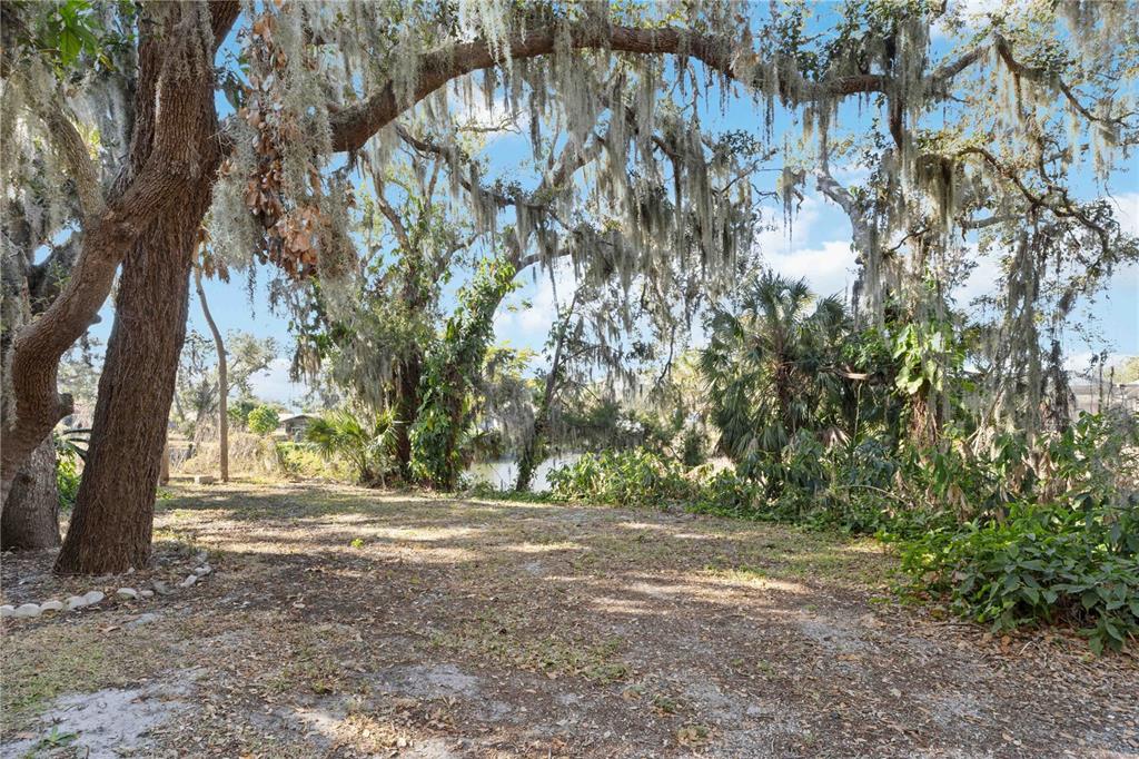 860 South Beneva Road Sarasota, FL 34232 - Photo 54 of 64 a view of outdoor space and yard