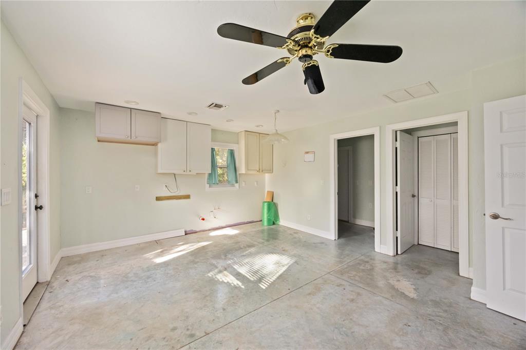 860 South Beneva Road Sarasota, FL 34232 - Photo 58 of 64 a view of an empty room