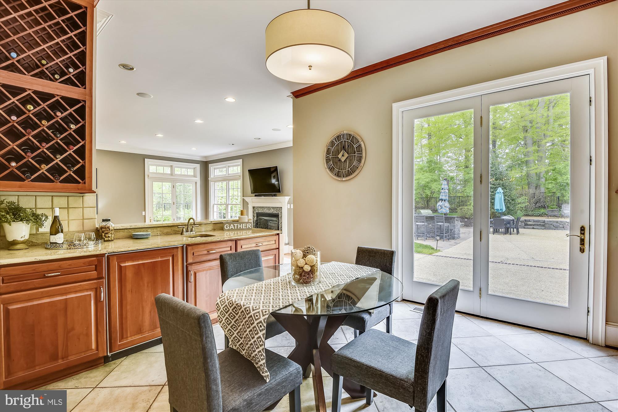 3531 Old Trail Road Edgewater, MD 21037 - Photo 18 of 78 Kitchen with Wet Bar