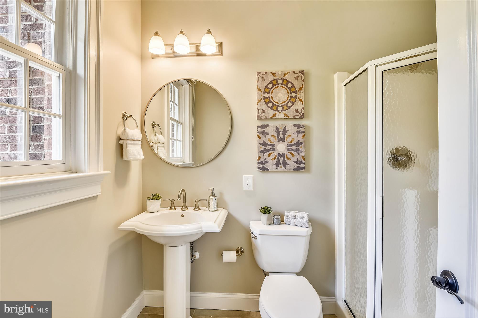 3531 Old Trail Road Edgewater, MD 21037 - Photo 20 of 78 Main Level Full Bath