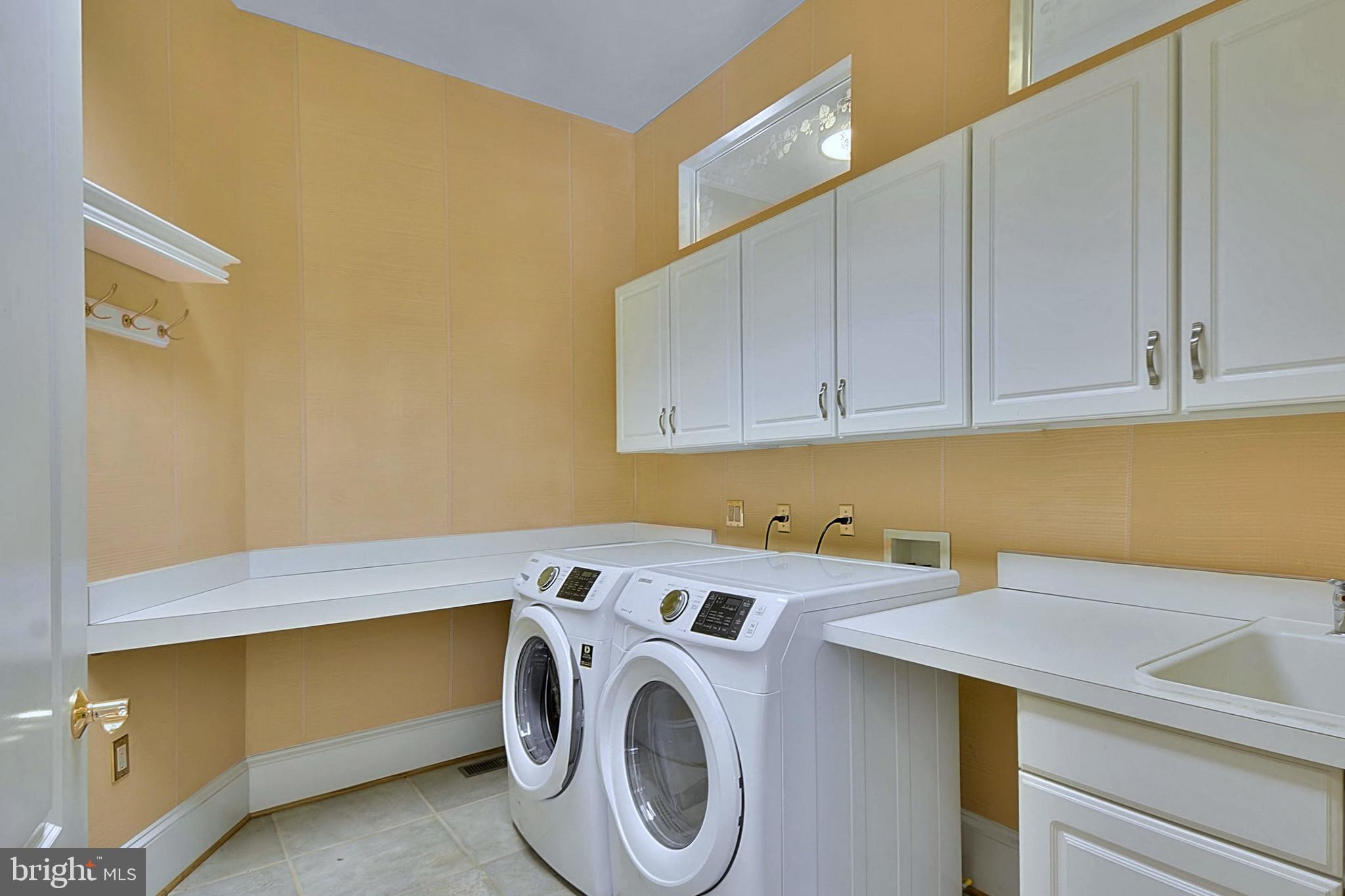 3531 Old Trail Road Edgewater, MD 21037 - Photo 28 of 78 Main Level Laundry Room