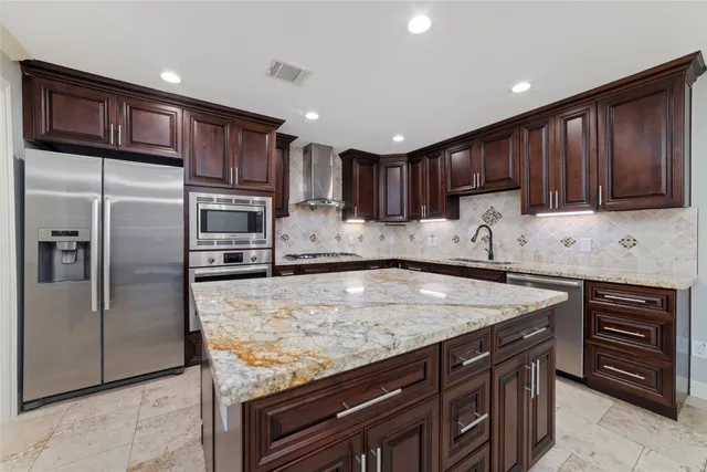 $2,800 | 3815 April Lane, Houston, TX 77092