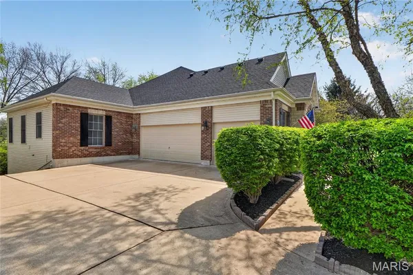 $775,000 | 412 Marine Terrace, Lake St. Louis, MO 63367