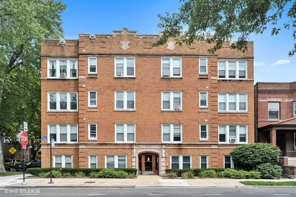 $1,845 | 1957 West Waveland Avenue, Unit 1, Chicago, IL 60613