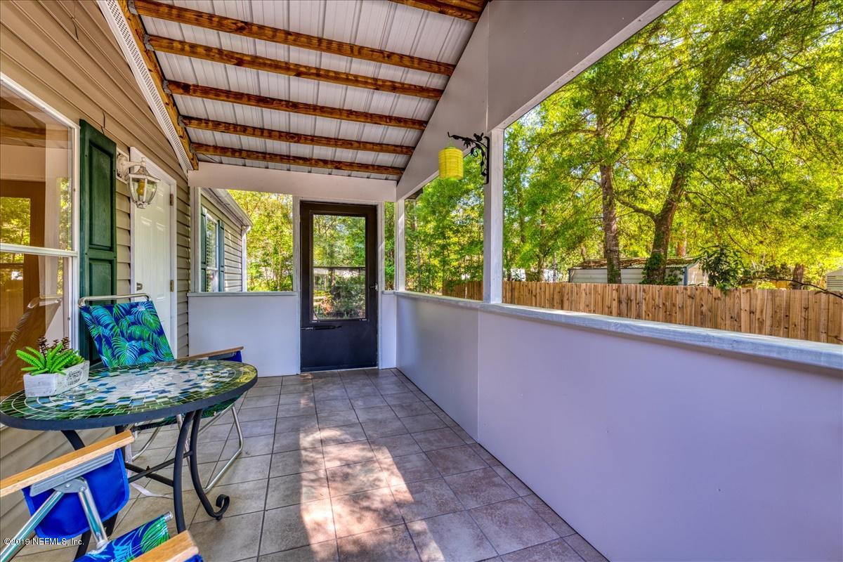 112 Creekside Road Satsuma, FL 32189 - Photo 15 of 22 Screened Porch