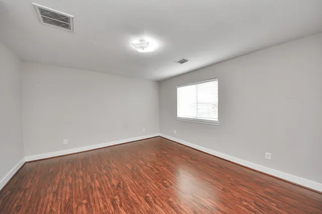 $2,000 | 1536 Kew Garden Drive, Houston, TX 77047