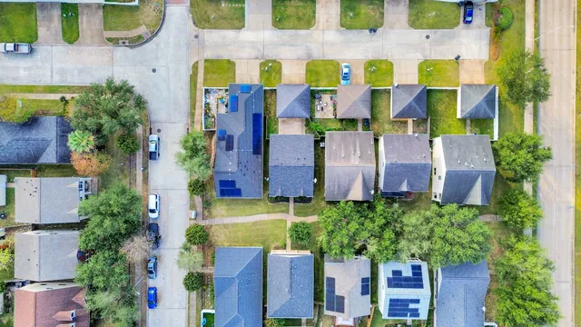 $2,000 | 1536 Kew Garden Drive, Houston, TX 77047