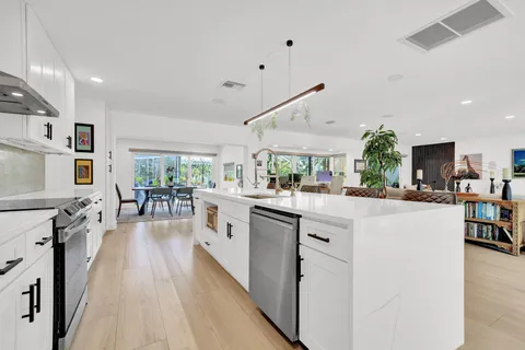 $1,625,000 | 10644 Ave Of The PGA, Palm Beach Gardens, FL 33418