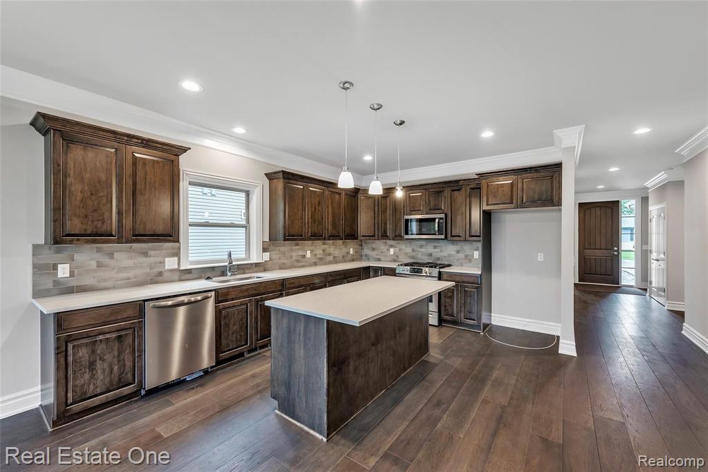 3847 Dearborn Avenue Rochester Hills, MI 48309 - Photo 13 of 25