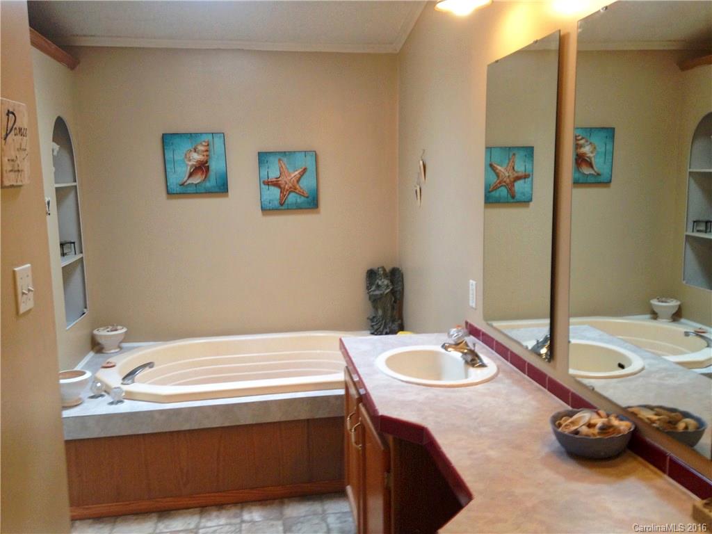 19 Rl Cook Valley Road Alexander, NC 28701 - Photo 8 of 20 Gallery Image 8